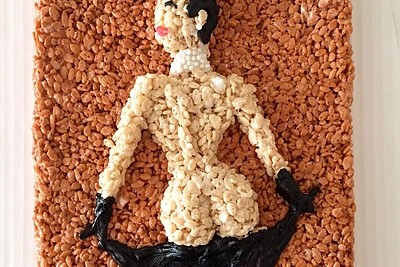 Iš pūstų ryžių Niujorko gyventoja gamina spalvingus destertus