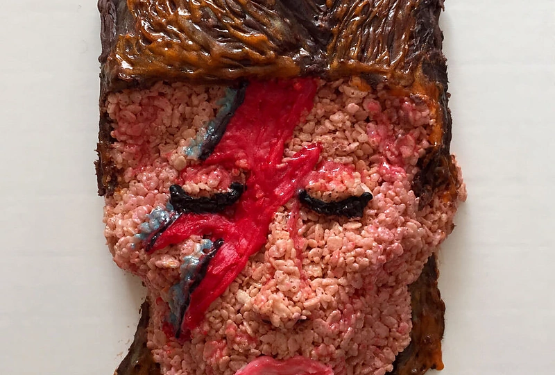 Iš pūstų ryžių Niujorko gyventoja gamina spalvingus destertus