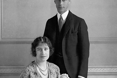 Naujagimė karalienė Elizabeth II su tėvais (1926 m.) / „Scanpix“/„PA Wire“/„Press Association Images“ nuotr.