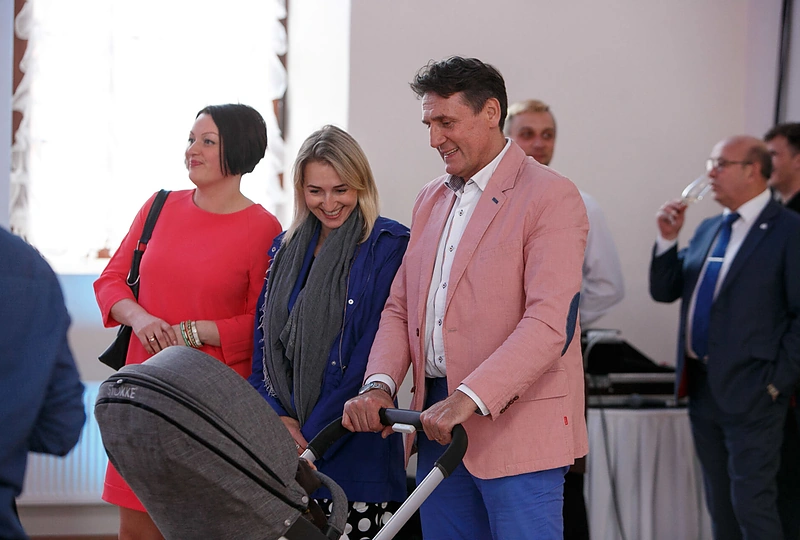 Valdemaras Chomičius su žmona Agne ir dukra Ieva Marija