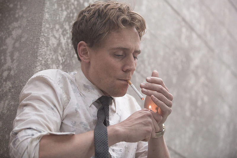 Tomas Hiddlestonas filme „Aukšta klasė“