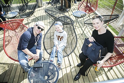 Trečio vaiko besilaukiančios Renatos Norvilės namuose 37-ojo gimtadienio išvakarėse apsigyveno ir šuo