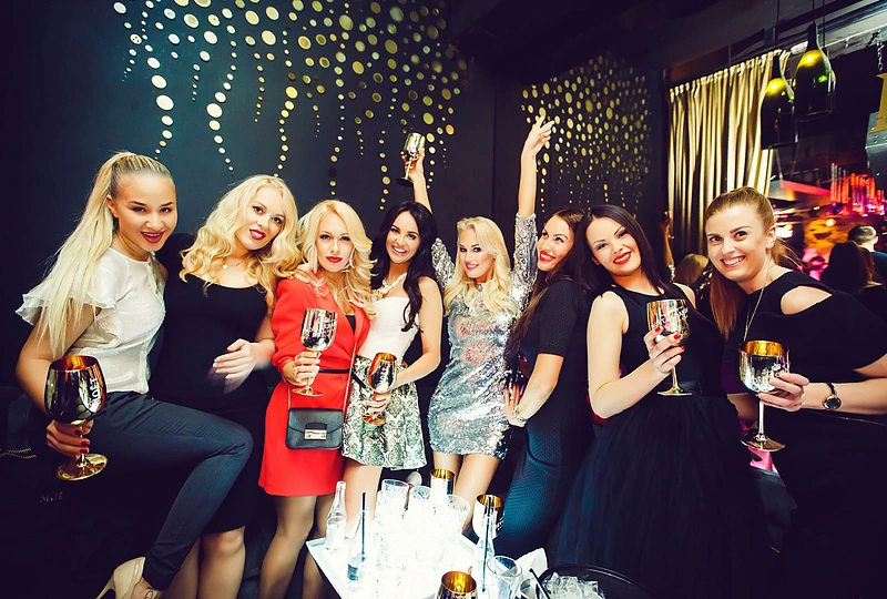 Milita Daikerytė, Oksana Pikul-Jasaitienė