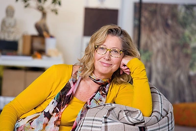 Moteriškumo mokytoja Anasuya Koopmans: „Natūralus magnetizmas – štai kas lemia moteriškumo kokybę“