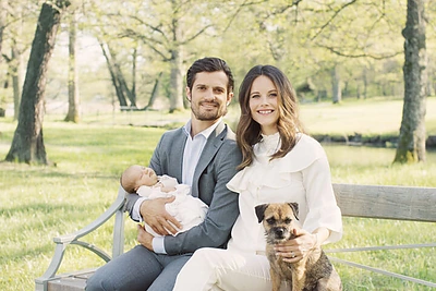 Švedijos princas Carlas Philipas ir princesė Sofia su sūnumi Alexanderiu