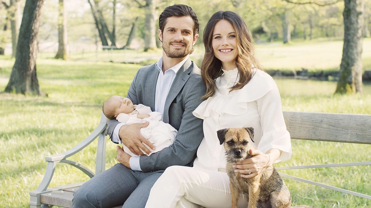 Švedijos princas Carlas Philipas ir princesė Sofia su sūnumi Alexanderiu