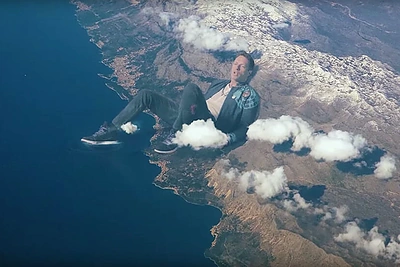 Magiškame „Coldplay“ klipe „Up & Up“ – neįtikėtinas vaizduotės šėlsmas