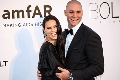 Kanuose „Victoria's Secret“ angelas Adriana Lima pristatė savo naują širdies draugą – bokso trenerį