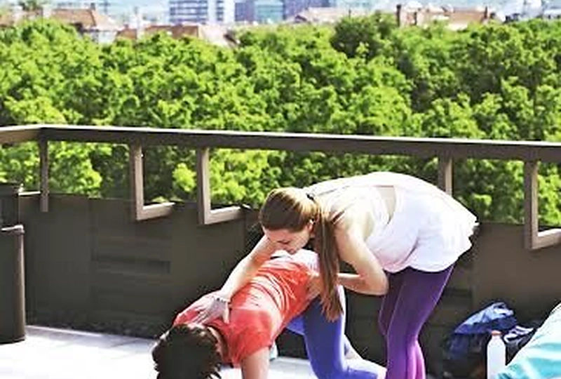 Milanos Jašinskytės jogos pamoka