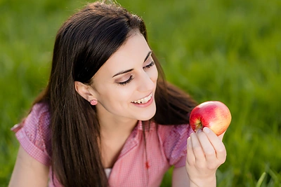Vaisiai ir daržovės, kurie skatina odą švytėti