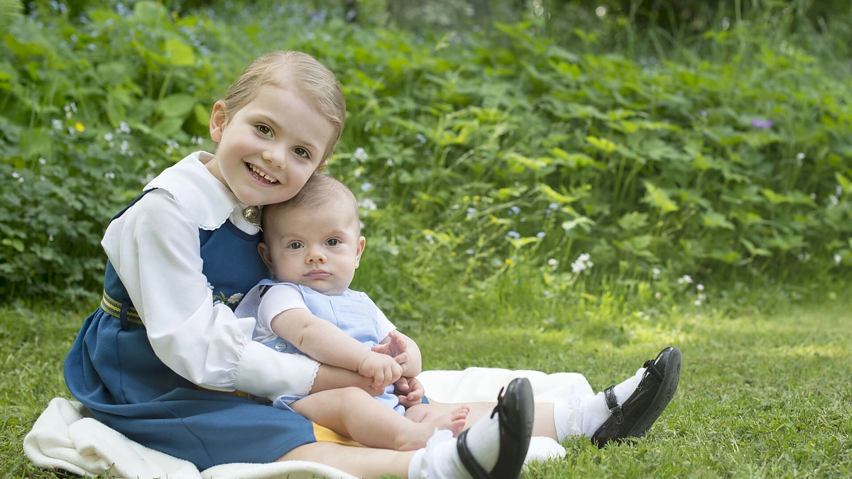 Švedijos princesė Estelle ir princas Oscaras