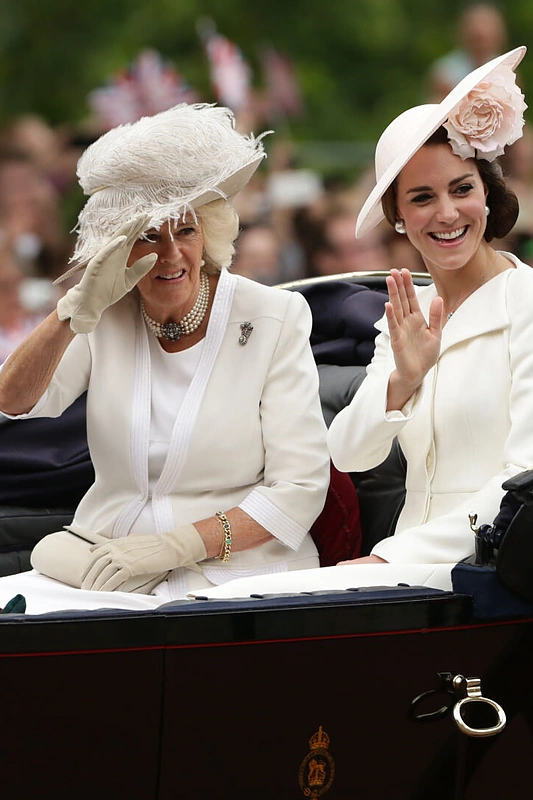 Elizabeth II gimtadienio paradas