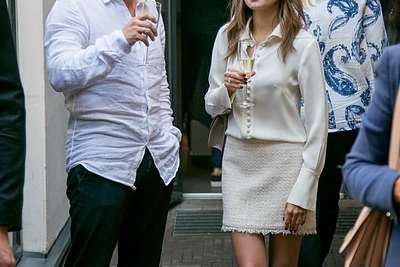 Gurmaniškų patiekalų degustacijos akimirka