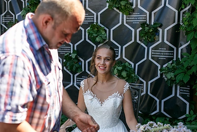 Bulvių žiedų šukuosenos kūrimas