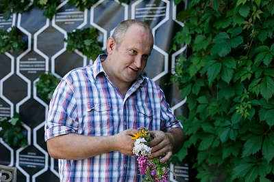 Bulvių žiedų šukuosenos kūrimas