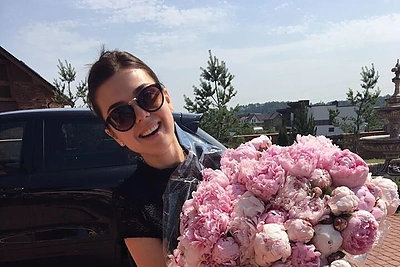 24-ąjį gimtadienį švenčianti Justina Stambrauskaitė sulaukė paslaptingo draugo staigmenos