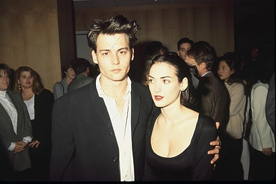 Winona Ryder gina smurtavimu kaltinamą Johnny Deppą: „Jis niekada toks nebuvo su manimi“