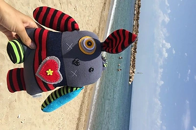 Žmonių su negalia kurtas zuikis Graikijioje