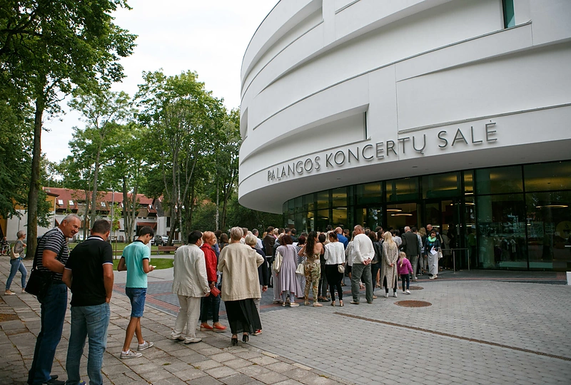 „Boney M“ ir „Ottawan“ koncerto akimirka
