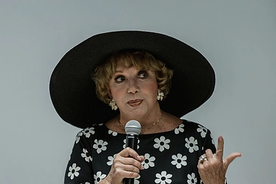 Holivudo aktorė Ruta Lee: „Vienintelis filmo „Tarp pilkų debesų“ trūkumas, kad aš jame nevaidinu!“