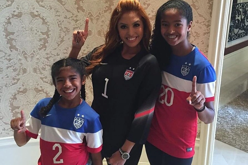 Kobe Bryanto žmona Vanessa su dukromis Natalia ir Gianna