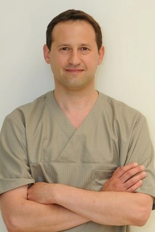 Odontologas Darius Počebutas.