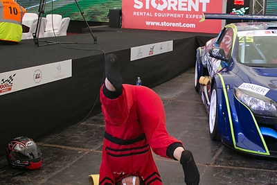 Aktorių performansas „ENEOS 1006 km“ lenktynėse