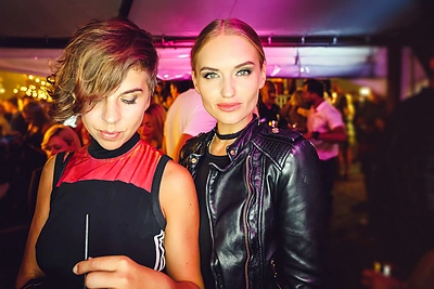 Vakarėlyje Palangoje susitiko Ugnius Kiguolis, Gintarė Gurevičiūtė ir daugiau garsenybių