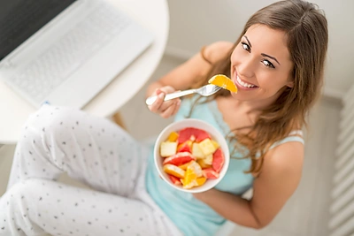 Kas svarbiausia maitinančios mamos racione?