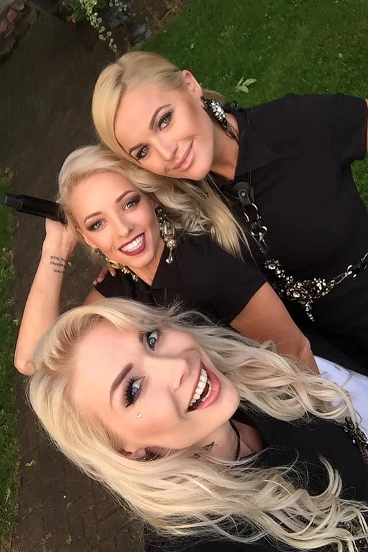 Natalija Bunkė, Anžela Adamovič, Neringa Šiaudikytė