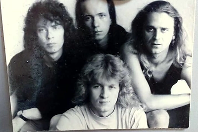 Koncertui besiruošiantys „Rebelheart“ pasidalino prieš 20 metų daryta nuotrauka