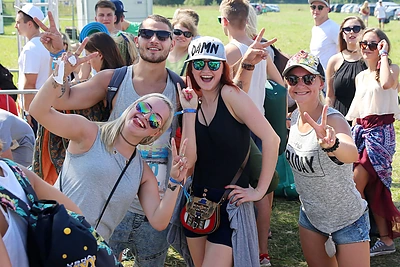 Prasidėjo festivalis „Granatos Live“: į Rumšiškes suvažiavo puikiai nusiteikę melomanai