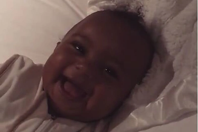 Miela akimirka: žiūrėkite video, kaip krykštauja Kim Kardashian kalbinamas mažasis Saintas