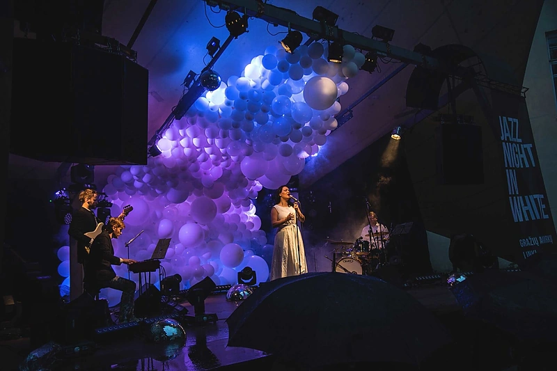 Koncertas „Jazz Night In White“