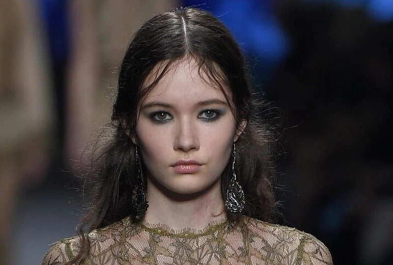 „Alberta Ferretti“ 2016 m. rudens-žiemos kolekcijos modelis