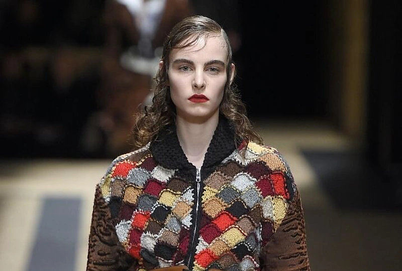 „Prada“ 2016 m. rudens-žiemos kolekcijos modelis