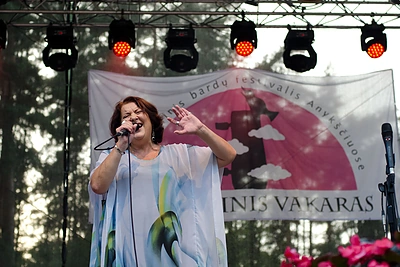 „Purpurinio vakaro“ pasaka – nemari