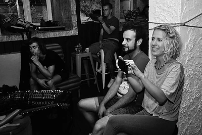 Buvusi „Lietuvos balso“ dalyvė Kamilė Kielaitė-Kami naują dainą ir vaizdo klipą dedikuoja Ukrainai