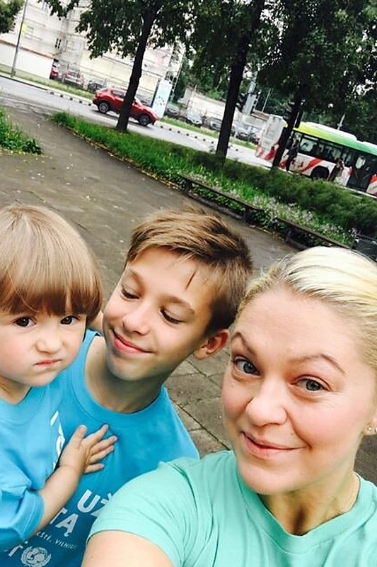 Agnė Grigaliūnienė su vaikais