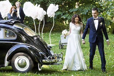 Dainininkas Germanas Skoris Verkių parke susituokė su Vaida Paukštyte