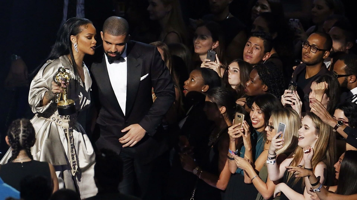 Drake'as ir Rihanna