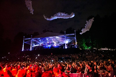 „Leon Somov & Jazzu“ koncerto akimirka