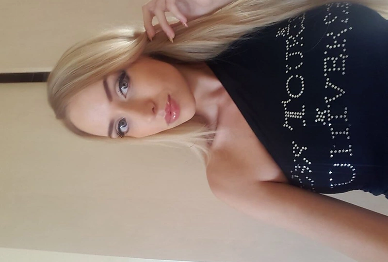 Jelena Adomauskaitė konkurse „Miss Tourism Universe 2016“
