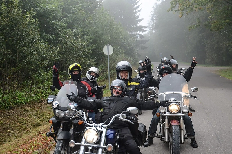 Labdaringos baikerių kelionės akimirka