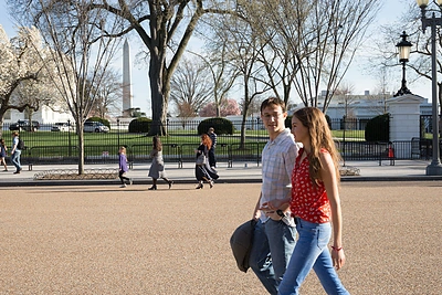 Josephas Gordonas-Levittas ir Shailene Woodley filme „Snowdenas“