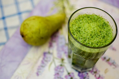 Rudeninė detoksikacija: organizmą valantis žaliasis kokteilis