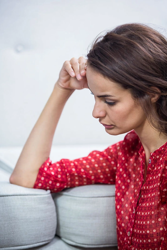 Susikrimtusi moteris