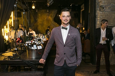 Baro „Bardakas“ atidarymo akimirka