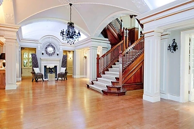 Dvaras Šiaurės Londone, kurį išsinuomojo Justinas Bieberis