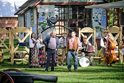 Realybės šou „IššŪKIS kaime“